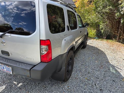 Used 2004 Nissan Xterra XE image 18