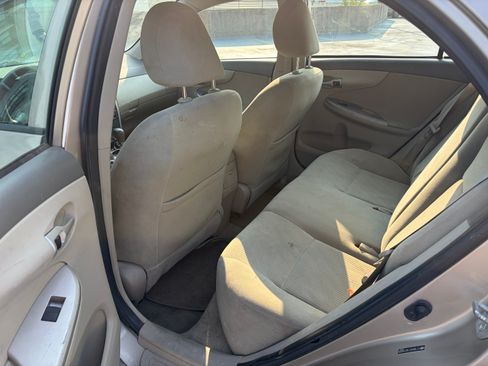 Used 2010 Toyota Corolla LE FWD image 10
