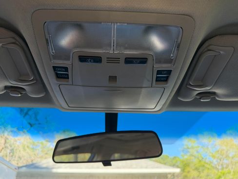 Used 2013 Toyota Camry XLE image 21