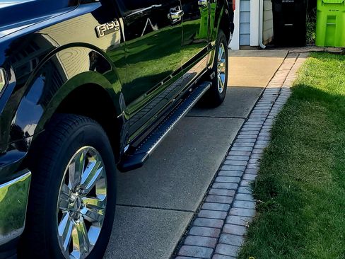 Used 2018 Ford F150 XLT w/ Equipment Group 302A Luxury image 9