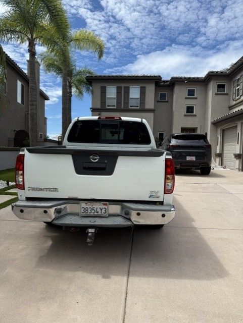 Used 2017 Nissan Frontier SV w/ SV Value Truck Package RWD image 11