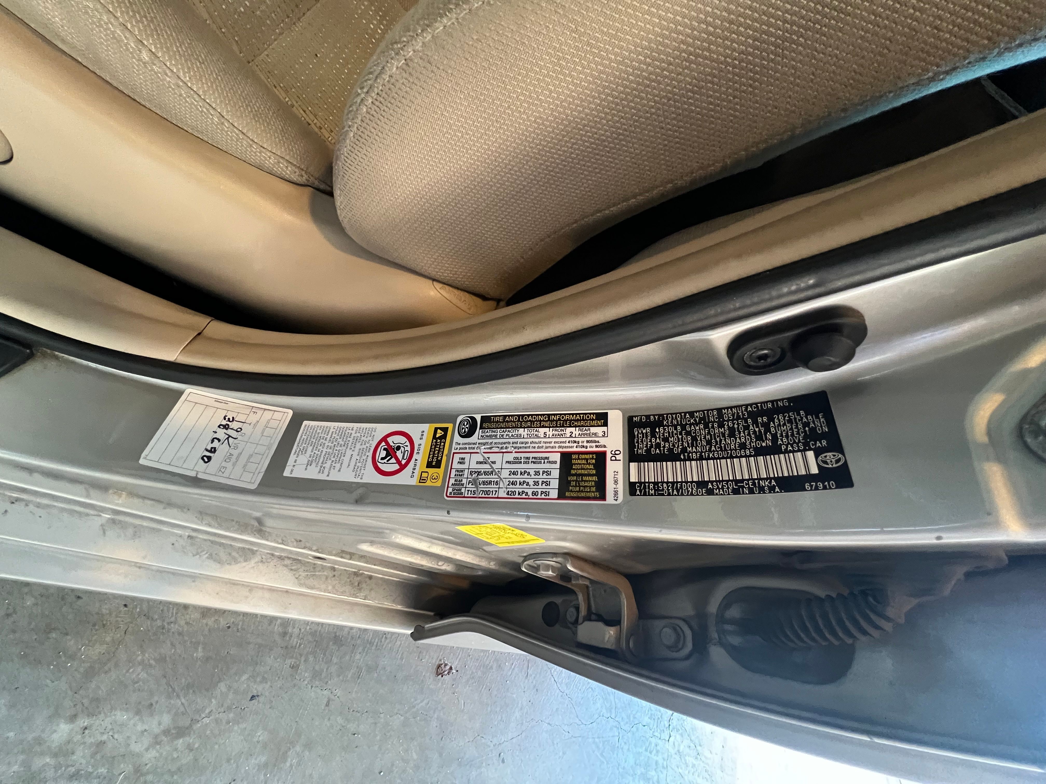 Used 2013 Toyota Camry LE FWD image 10