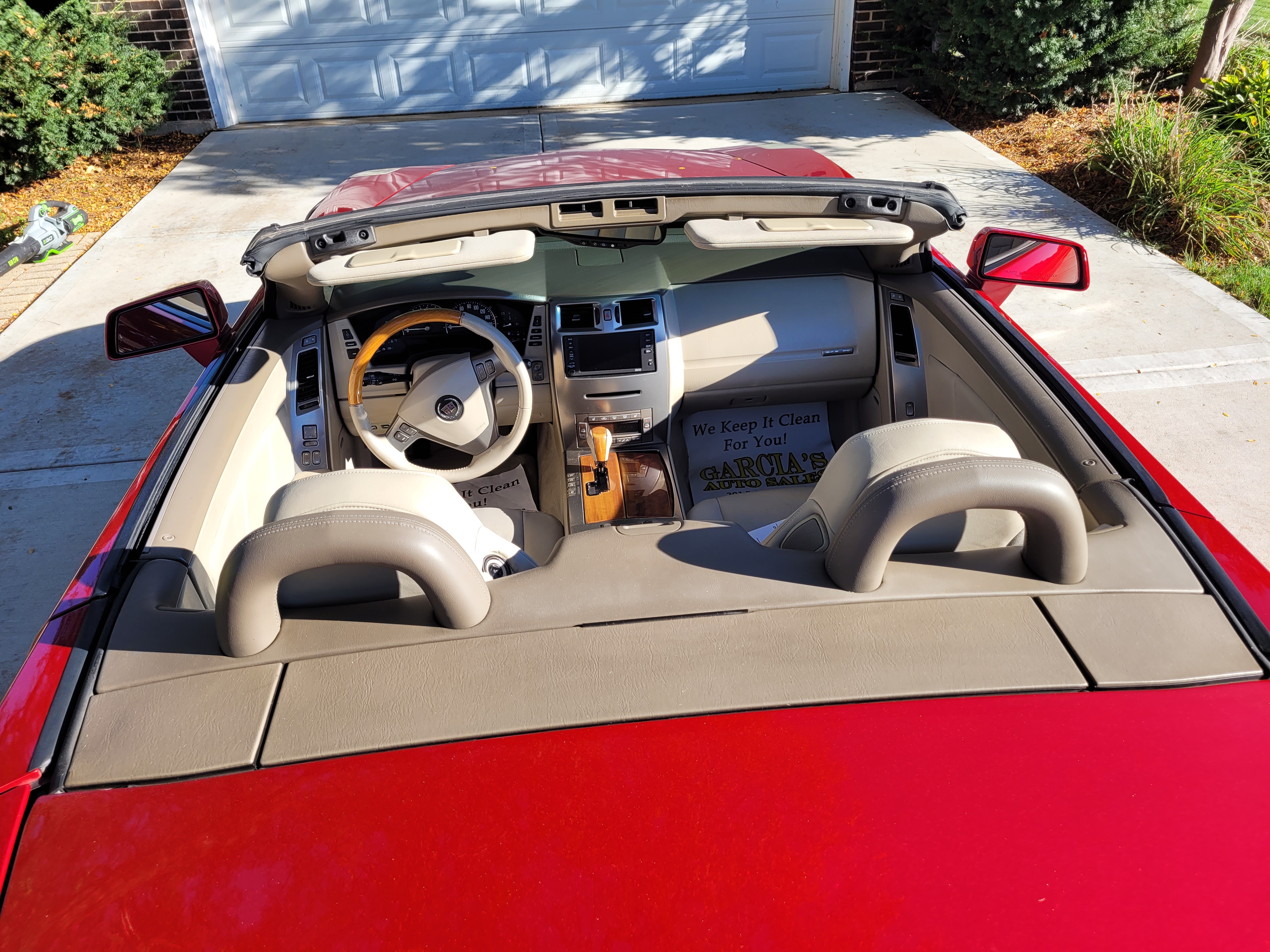 Used 2005 Cadillac XLR RWD image 6