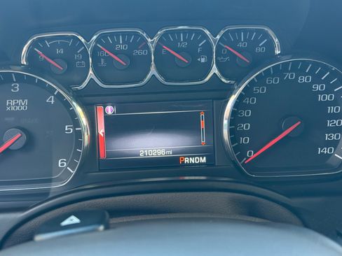 Used 2015 GMC Yukon XL SLT w/ Open Road Package image 2