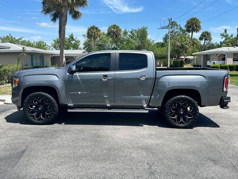 Used 2021 GMC Canyon Denali image 5