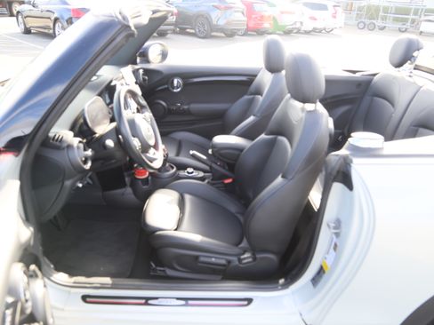 Used 2021 MINI Cooper John Cooper Works w/ 6.5" Touchscreen Package image 11