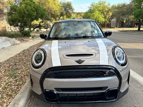 Used 2024 MINI Cooper S w/ Signature Upholstery Package image 2
