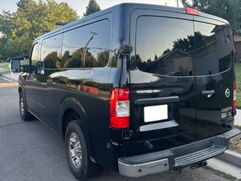 Used 2013 Nissan NV 3500 SL w/ Technology Pkg RWD image 5