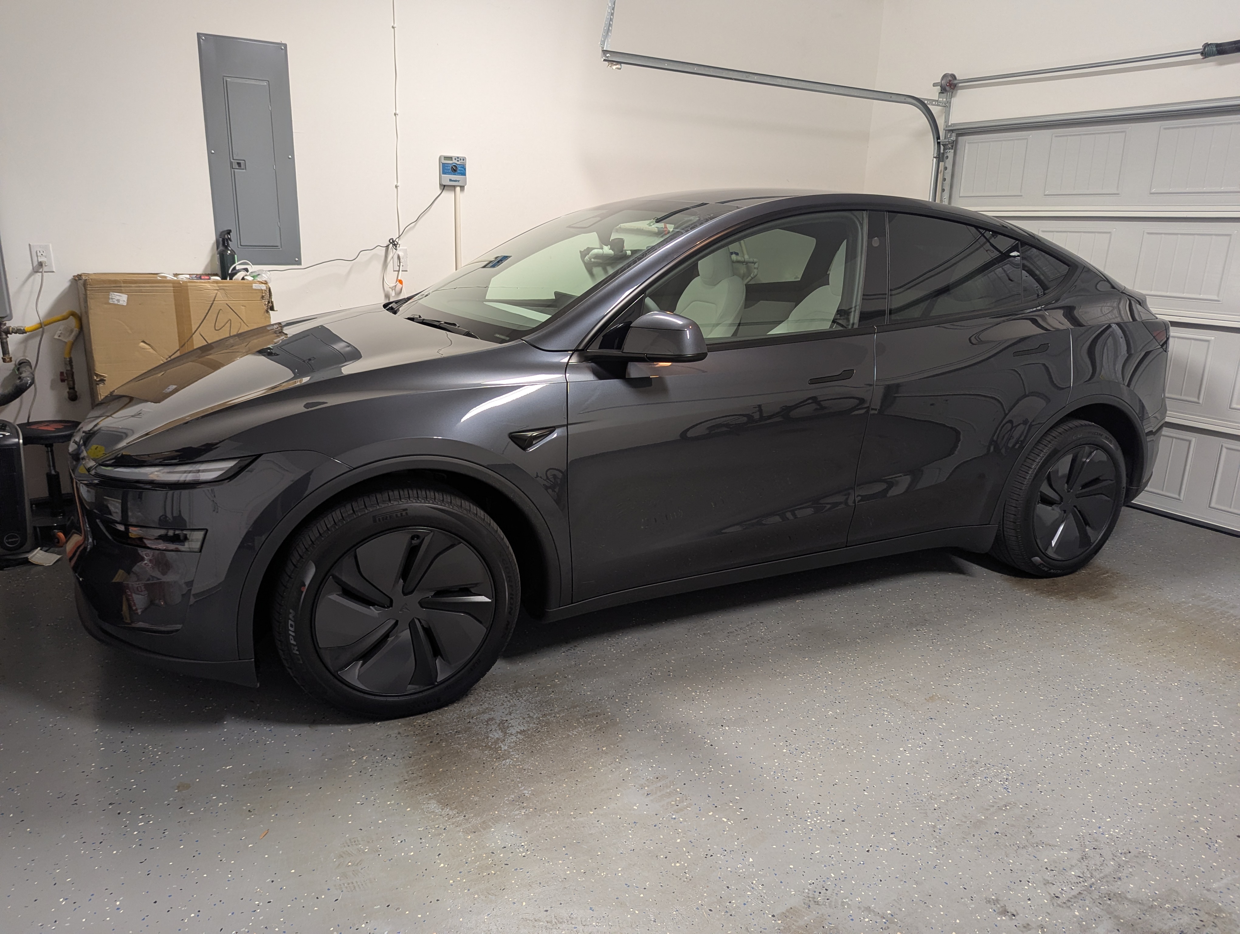 Used 2026 Tesla Model Y AWD image 6
