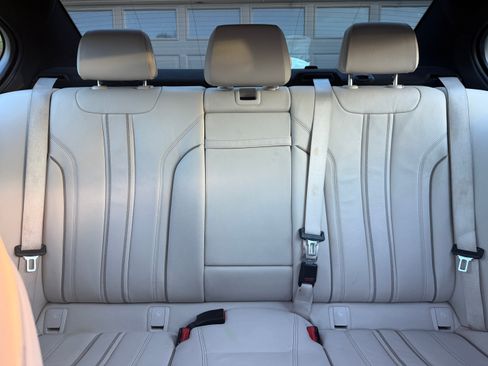 Used 2019 BMW 530e w/ Luxury Package RWD image 10