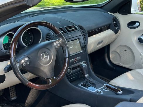 Used 2005 Mercedes-Benz SLK 350 image 6