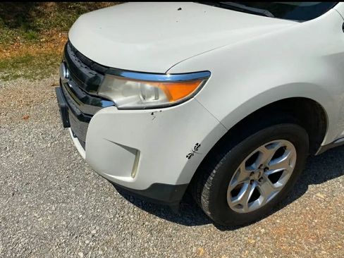 Used 2011 Ford Edge SEL w/ 202A Rapid Spec Order Code FWD image 2