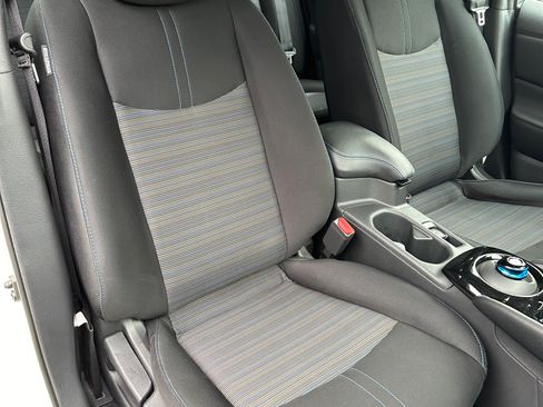 Used 2023 Nissan Leaf SV Plus image 27