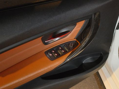 Used 2015 BMW 335i xDrive Sedan image 18