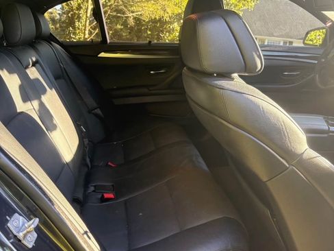 Used 2012 BMW 550i xDrive Sedan image 10
