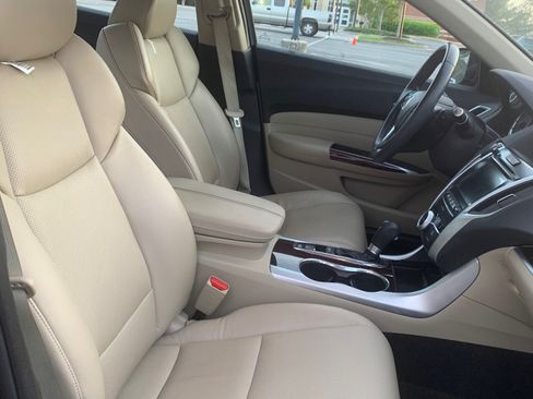 Used 2016 Acura TLX w/ Technology Package FWD image 12
