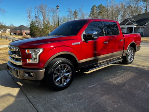 Used 2015 Ford F150 Lariat w/ Equipment Group 502A Luxury image 9