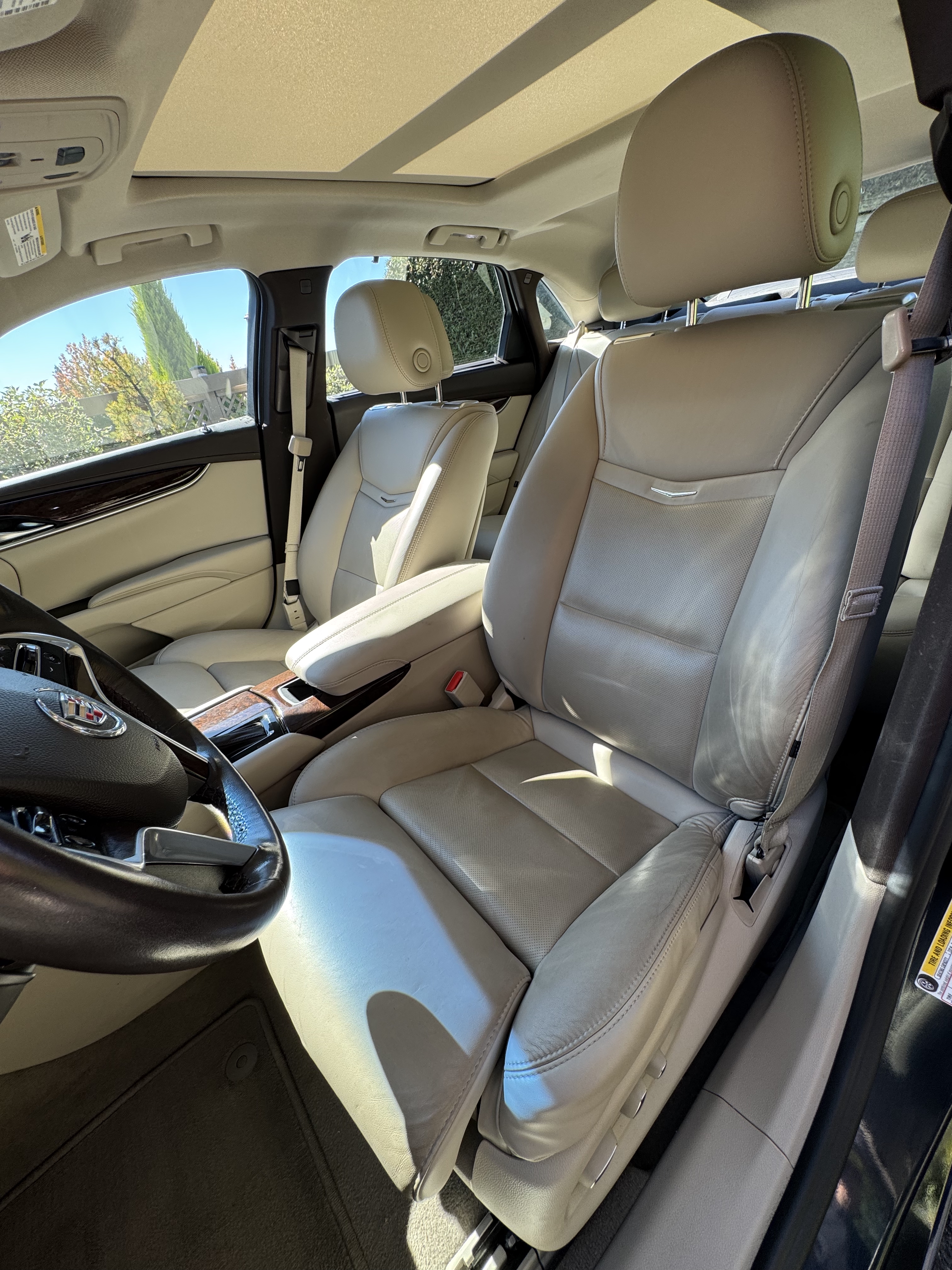 Used 2013 Cadillac XTS Premium FWD image 25