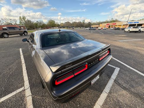 Used 2018 Dodge Challenger SXT Plus image 2