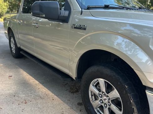 Used 2018 Ford F150 XLT w/ Equipment Group 302A Luxury image 13