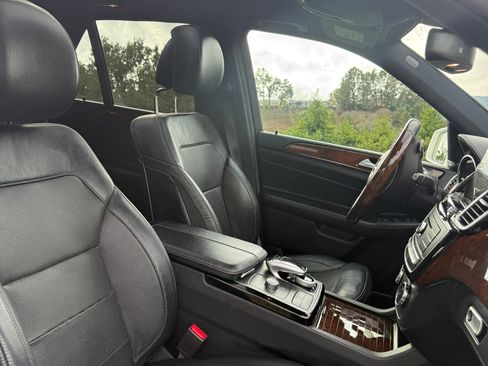 Used 2018 Mercedes-Benz GLE 550e 4MATIC image 12