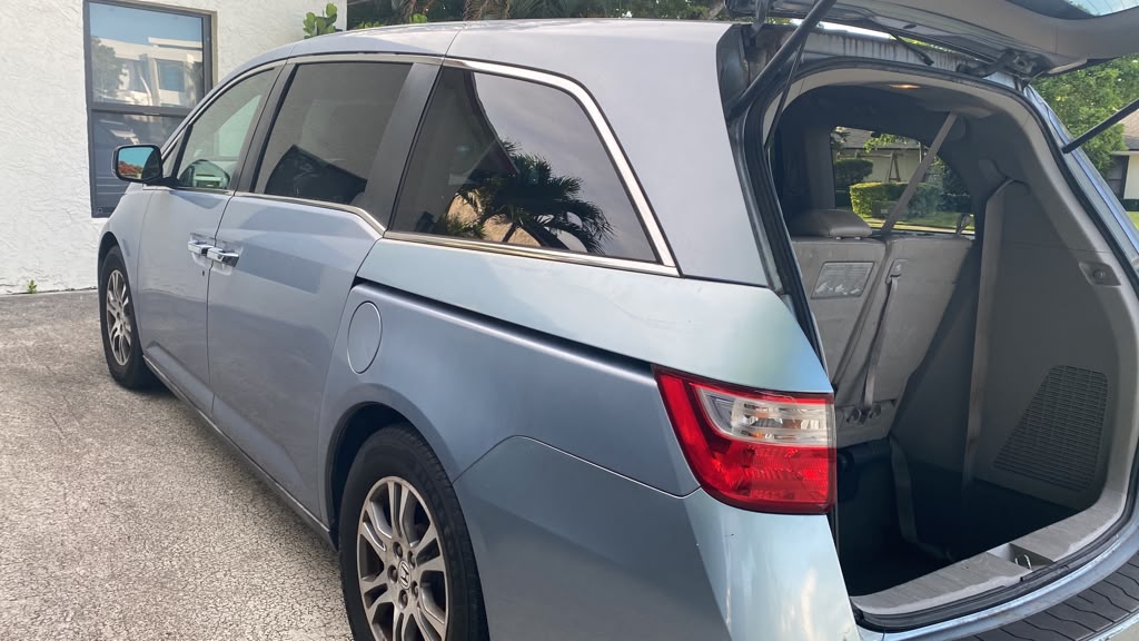 Used 2012 Honda Odyssey EX-L image 11