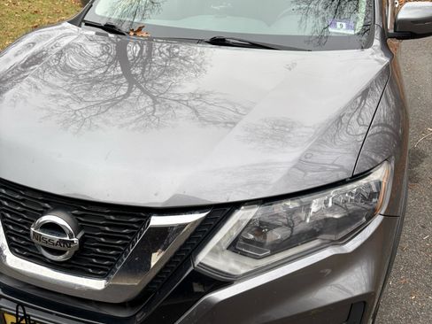 Used 2017 Nissan Rogue SV image 10