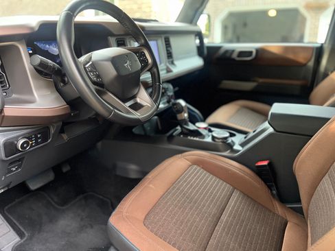 Used 2023 Ford Bronco Outer Banks image 10