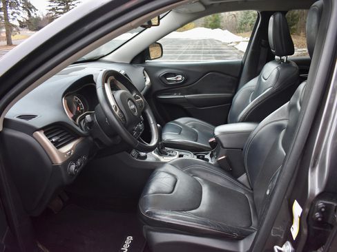 Used 2014 Jeep Cherokee Limited w/ Luxury Group image 10