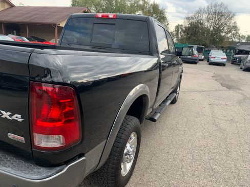 Used 2019 RAM 2500 Laramie image 6