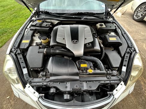 Used 2006 Lexus SC 430 Convertible RWD image 6