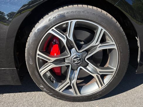 Used 2018 Kia Stinger GT2 AWD/4WD image 14