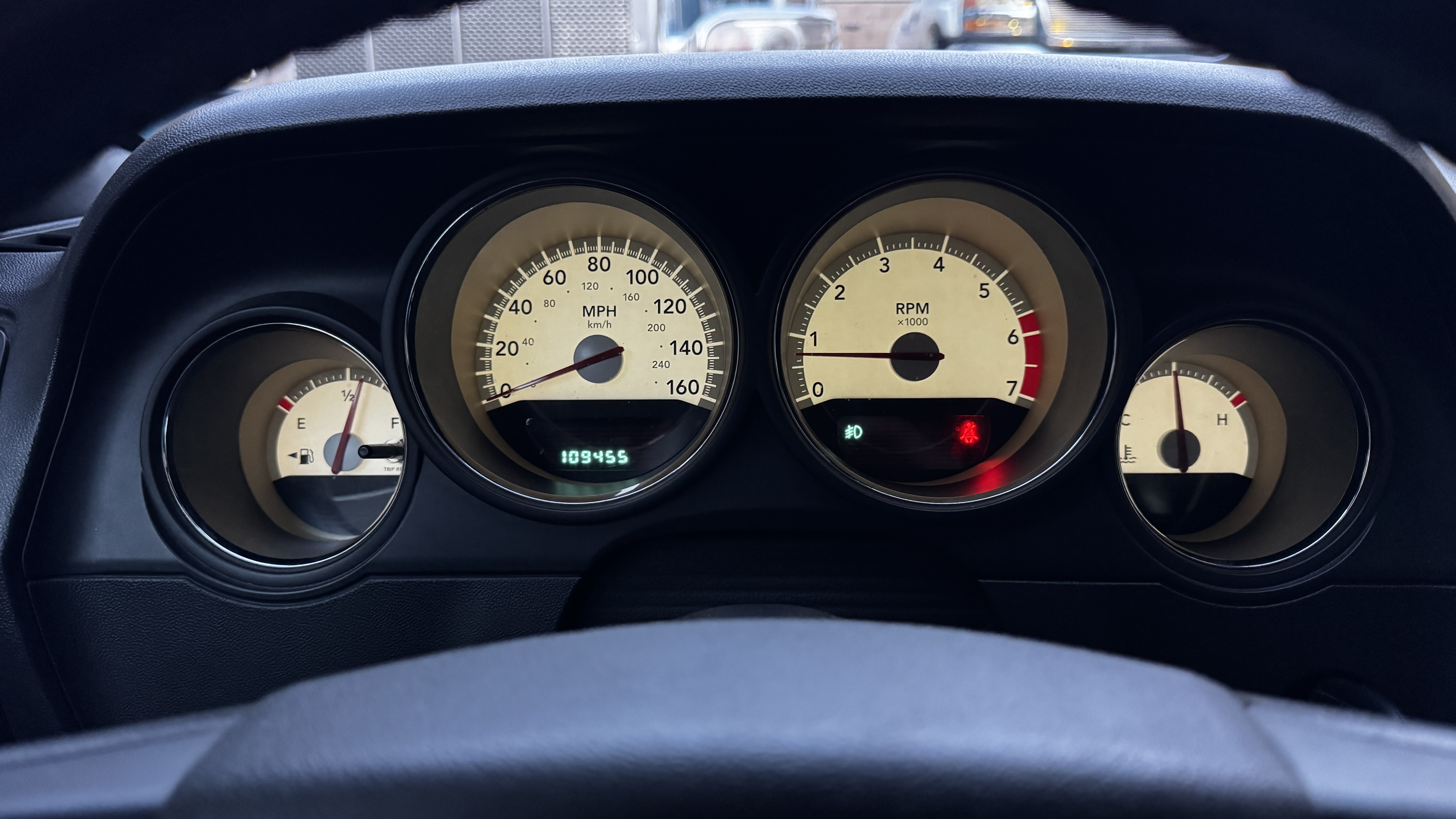 Used 2010 Dodge Challenger R/T RWD image 11
