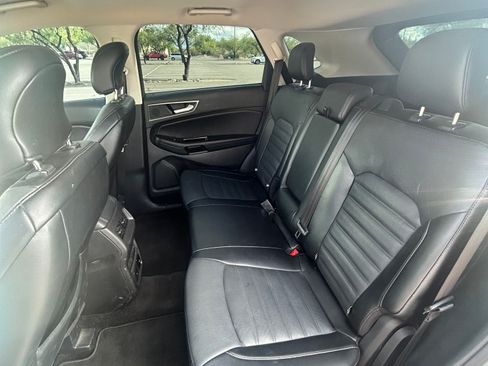 Used 2018 Ford Edge SEL w/ Equipment Group 201A FWD image 6