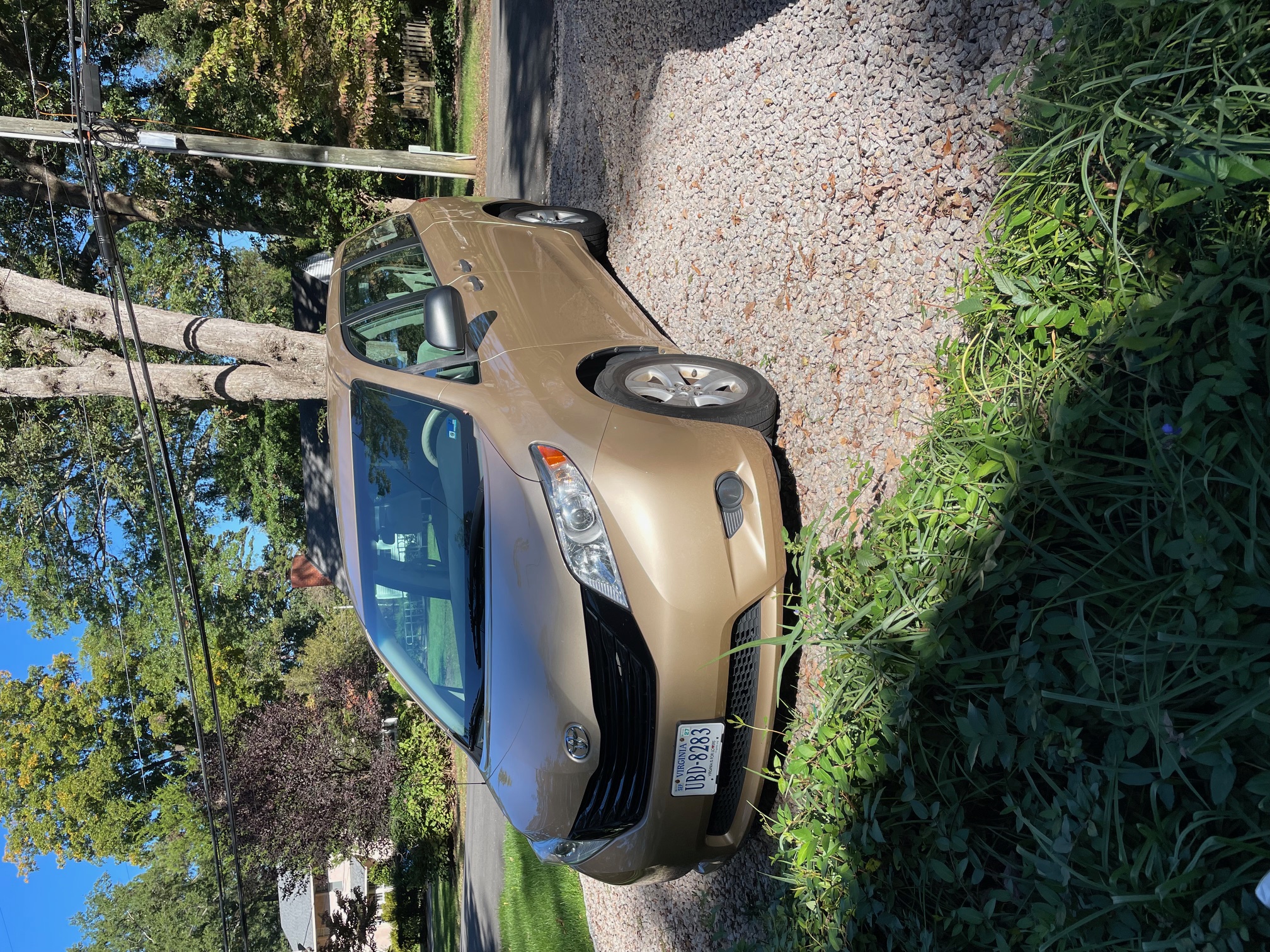 Used 2012 Toyota Sienna FWD image 1