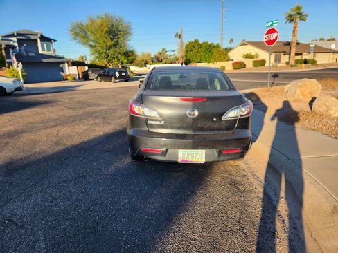 Used 2010 MAZDA MAZDA3 i Sport image 12