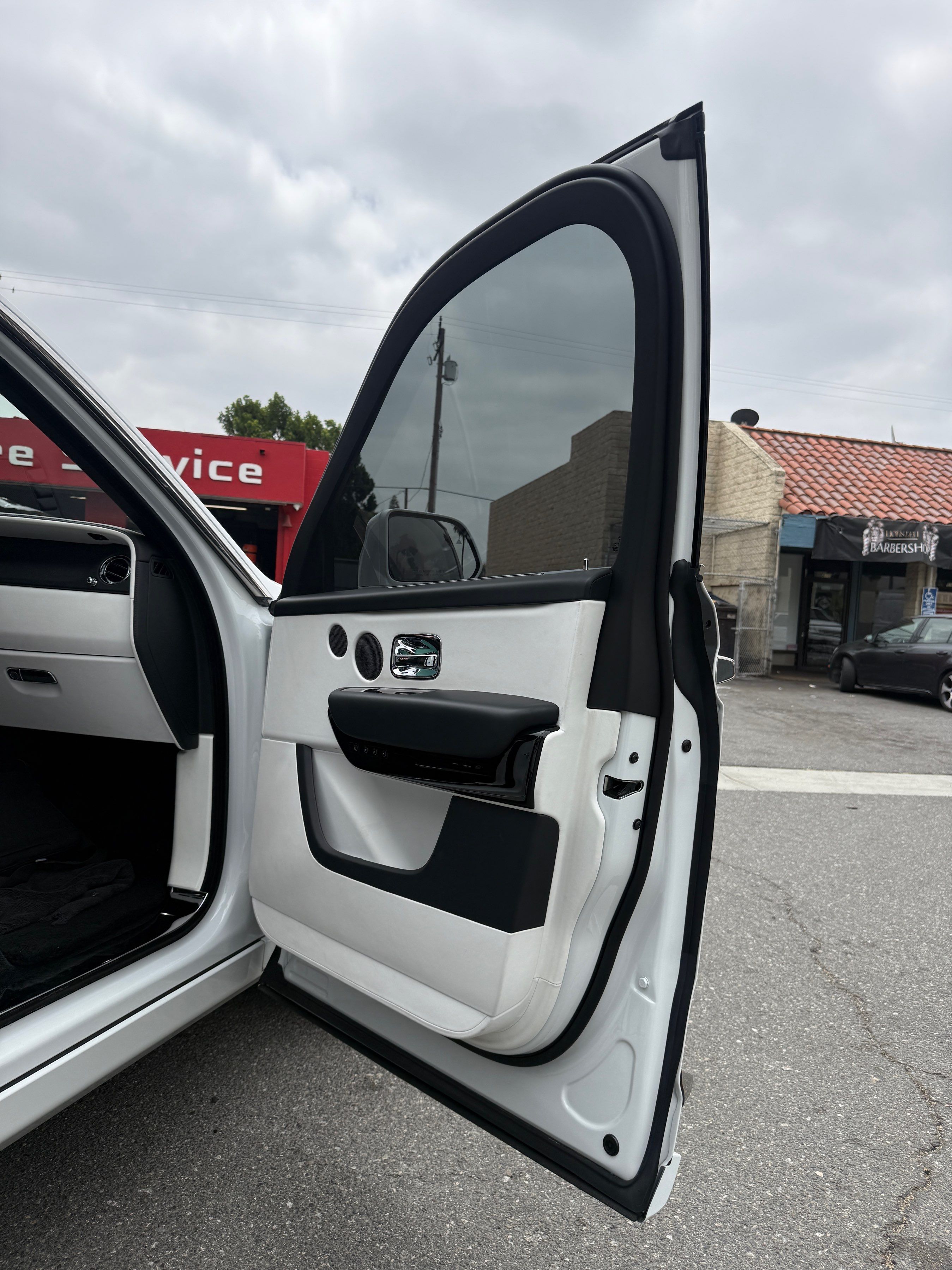 Used 2021 Rolls-Royce Cullinan AWD/4WD image 12