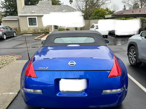 Used 2005 Nissan 350Z Touring RWD image 4