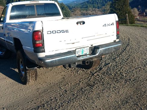 Used 1998 Dodge Ram 2500 Truck 4x4 Regular Cab image 2