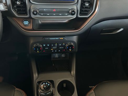 Used 2024 Ford Bronco Sport Outer Banks w/ Tech Package image 8