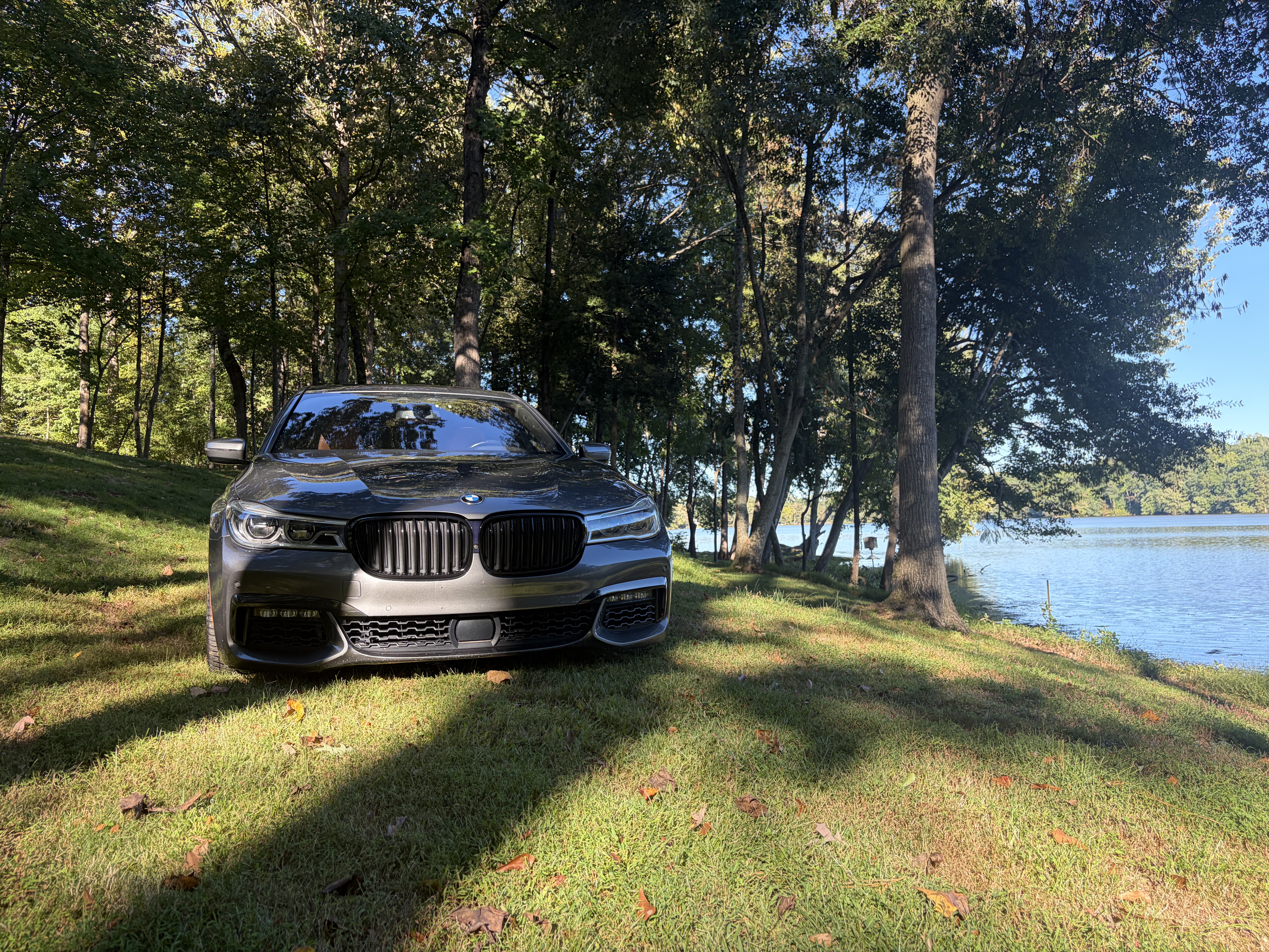 Used 2018 BMW 750i xDrive AWD/4WD image 10
