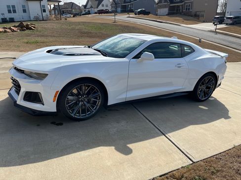 Used 2023 Chevrolet Camaro ZL1 image 10