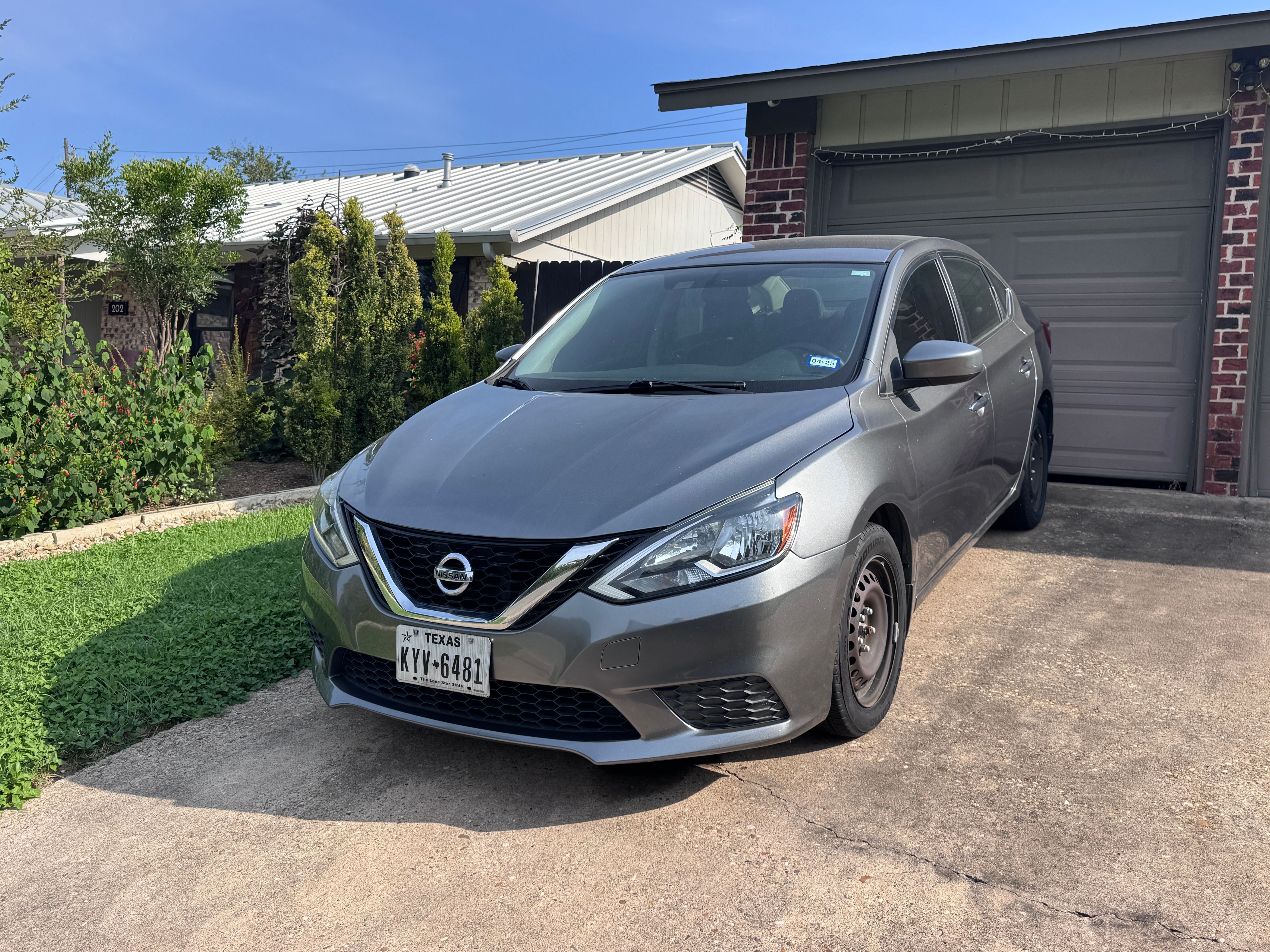 Used 2017 Nissan Sentra SV FWD image 5