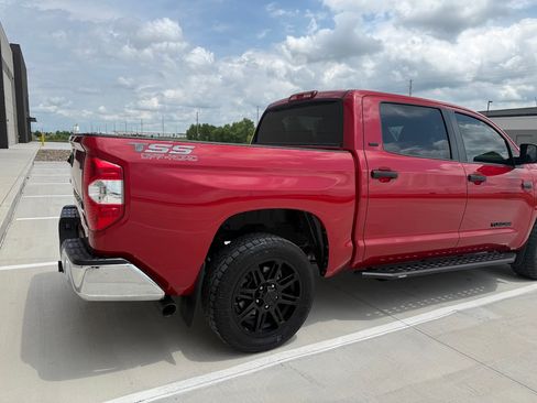 Used 2019 Toyota Tundra SR5 AWD/4WD image 5