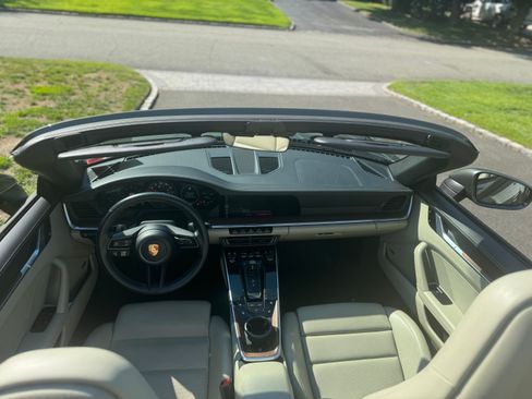 Used 2020 Porsche 911 Carrera image 14