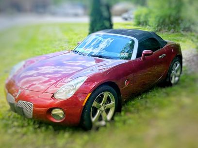Used 2009 Pontiac Solstice Convertible w/ Premium Package