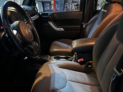 Used 2015 Jeep Wrangler Unlimited Sahara w/ Dual Top Group image 4