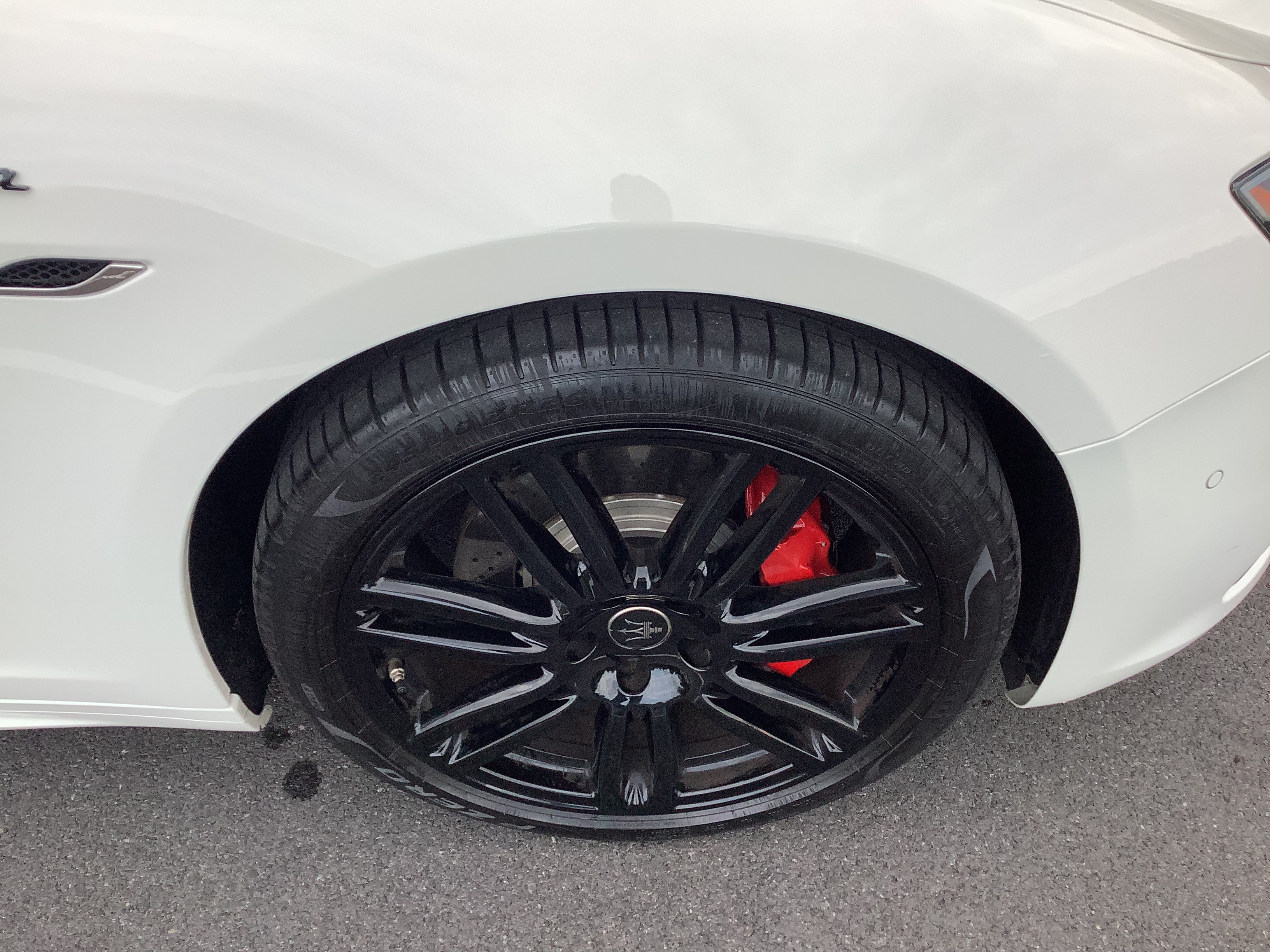 Used 2023 Maserati Ghibli Modena RWD image 8