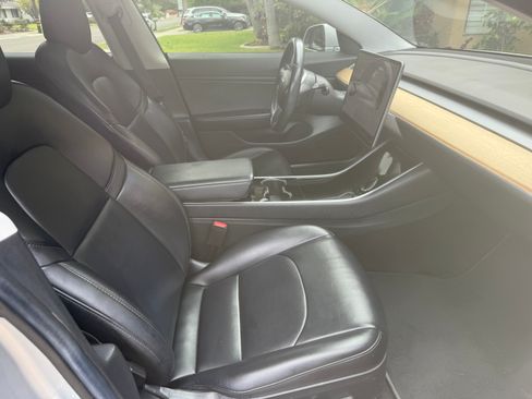 Used 2018 Tesla Model 3 Long Range RWD image 19