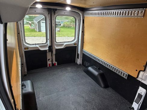 Used 2020 Ford Transit 250 Medium Roof RWD image 15